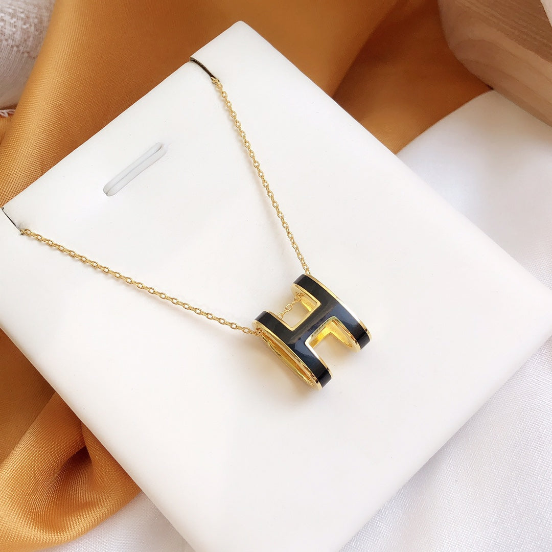 [Love More]HM CLIC BLACK ENAMEL GOLD NECKLACE