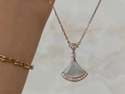 [Love More]DREAM NECKLACE MOP PINK GOLD DIAMOND