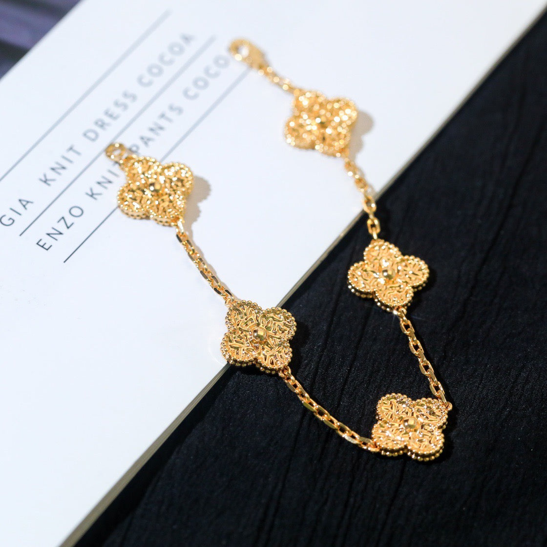 [Love More]CLOVER 5 MOTIFS BRONZING BRACELET