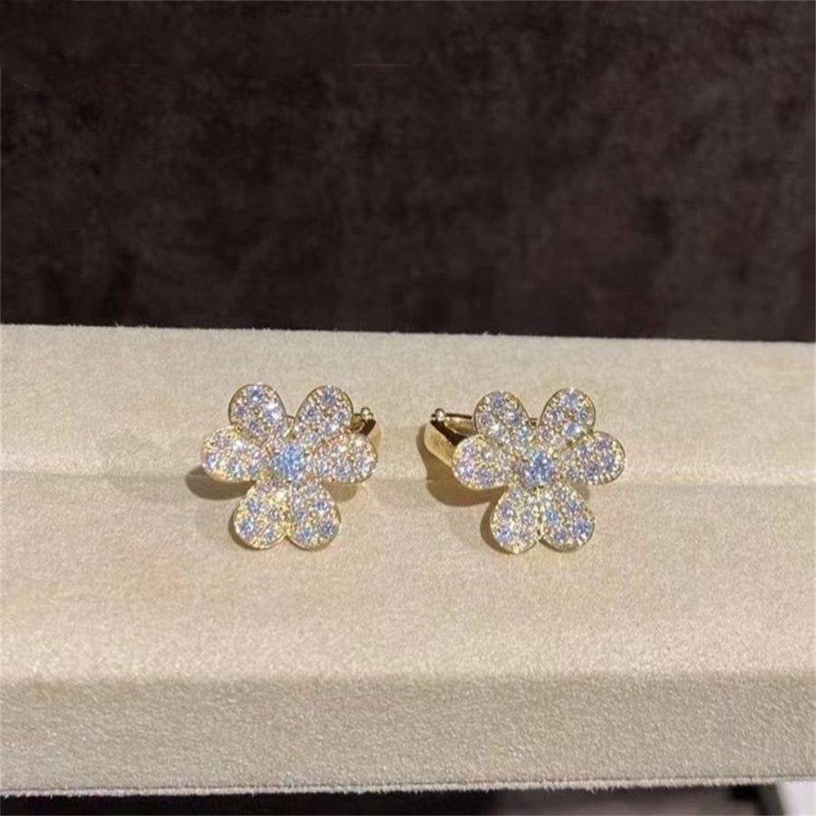 [Love More]FRIVOLE GOLD FLOWER DIAMOND EARRINGS