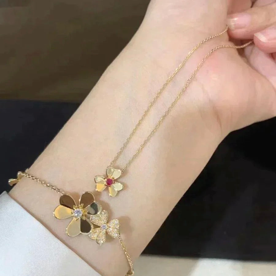 [Love More]FRIVOLE GOLD FLOWER NECKLACE