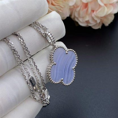 [Love More]CLOVER SILVER CHALCEDONY BIG CLOVER NECKLACE