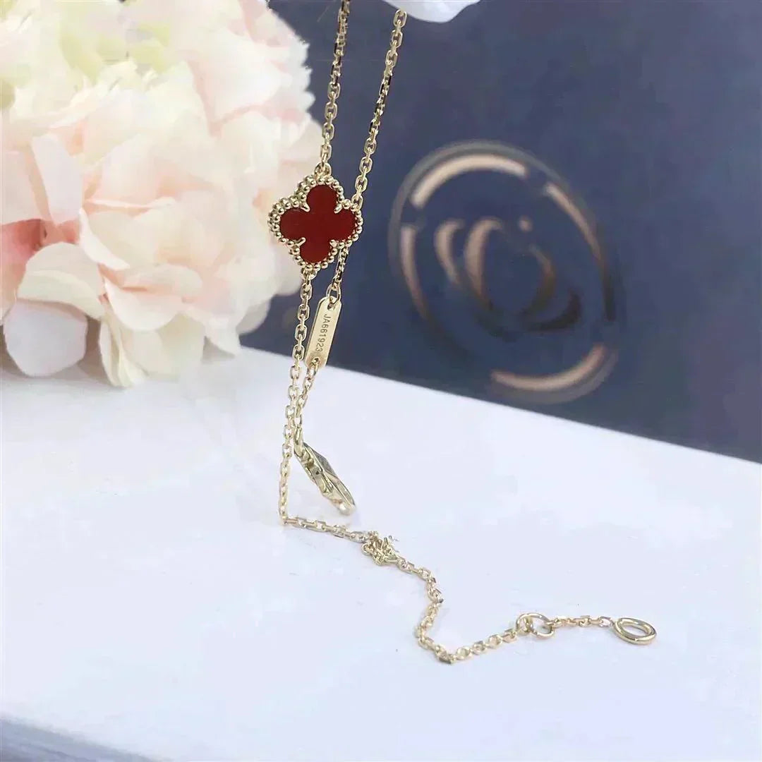 [Love More]CLOVER  CARNELIAN SINGLE FLOWER BRACELET