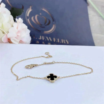 [Love More]CLOVER ONYX SINGLE FLOWER BRACELET